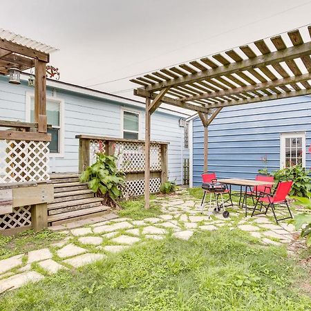 Galveston Cottage About 1 Mi To Beach Pet Friendly! Εξωτερικό φωτογραφία